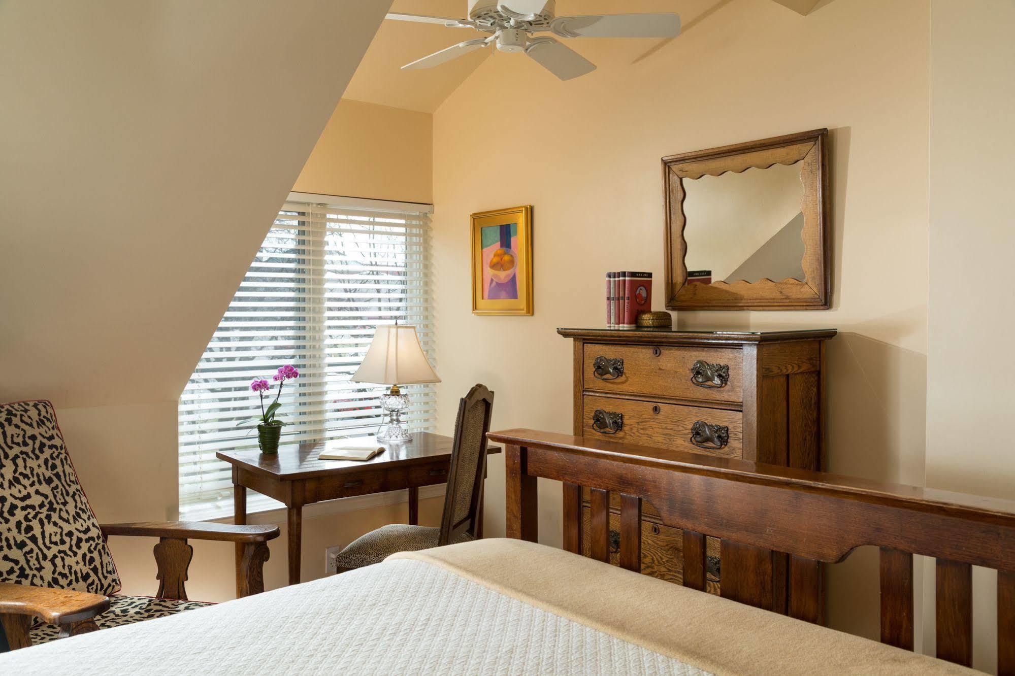 Woodley Park Guest House Вашингтон Екстериор снимка